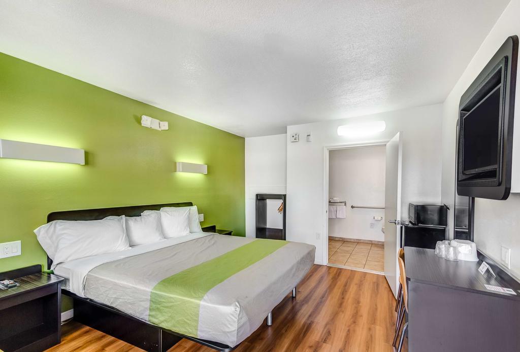Motel 6-Visalia, Ca Eksteriør billede